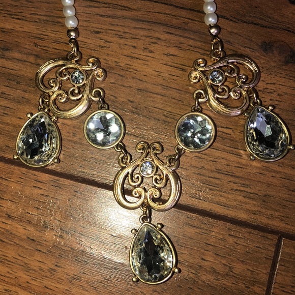 Vintage Jewelry - Vintage pearl necklace